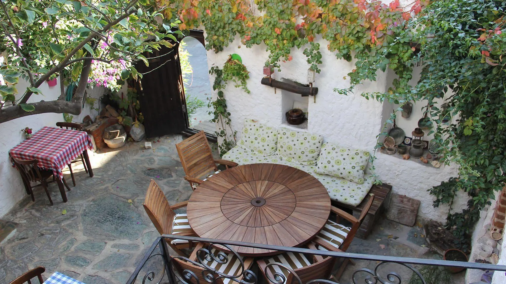 Nazhan Hotel Selçuk 2*,
